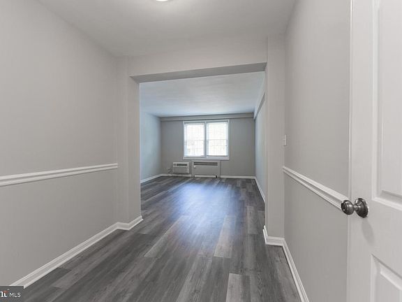 5th image of 200 N George Mason Dr APT 3