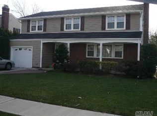 1690 Old Mill Rd, Merrick, NY 11566