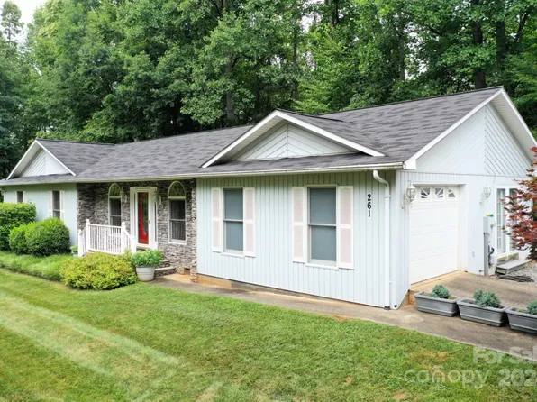 261 Holly Hills Rd, Sylva, NC 28779