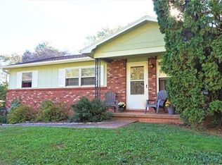 410 Lower Grassy Branch Rd, Asheville, NC 28805