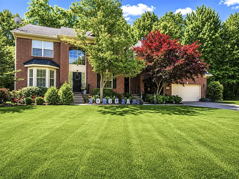 3481 Castlewood Ct — Photo 3