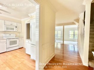 2216 McLean Park Rd, Falls Church, VA 22043