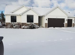 2777 N Badger Creek Rd, Ammon, ID 83401