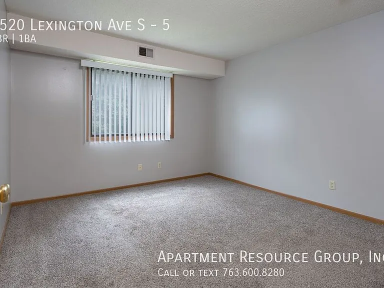 3520 Lexington Ave #5 — Photo 23