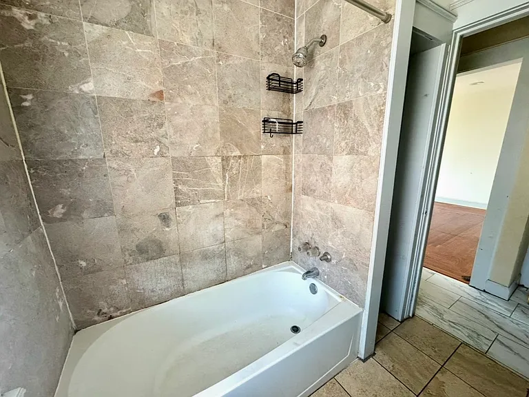 21 Verndale Ave #3 — Photo 7