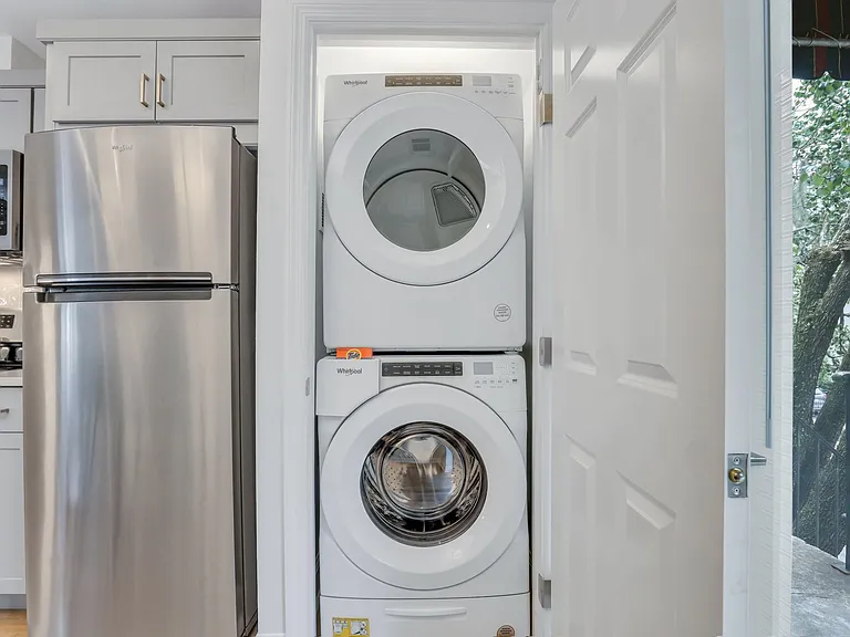 101 E Gaston St #1A — Photo 12