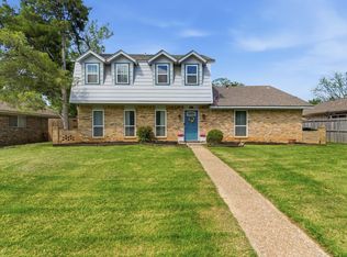 19 Whispering Ln, Hickory Creek, TX 75065
