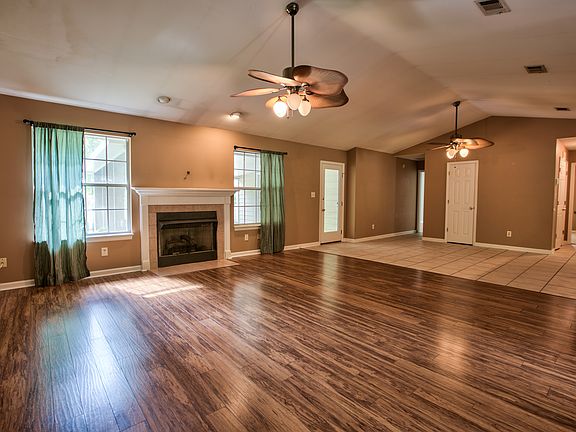 4th image of 1641 Copperfield Cir