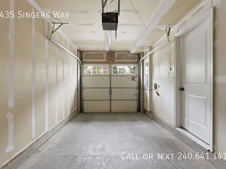 7435 Singers Way — Photo 22