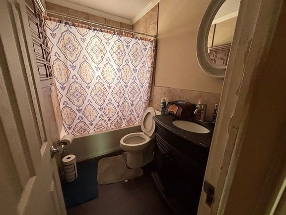 4th image of 4863 Windermere Ave