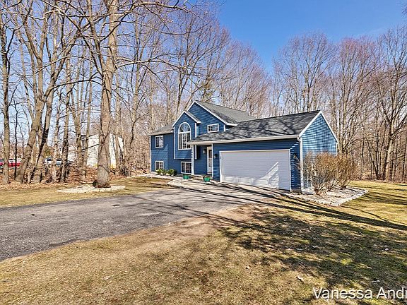 2nd image of 14956 Treevalley Dr