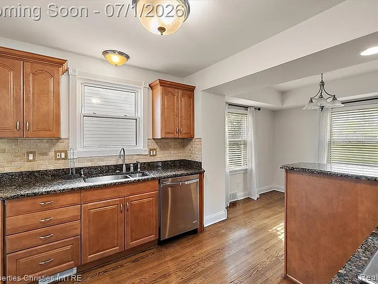 2209 Windemere Rd — Photo 11