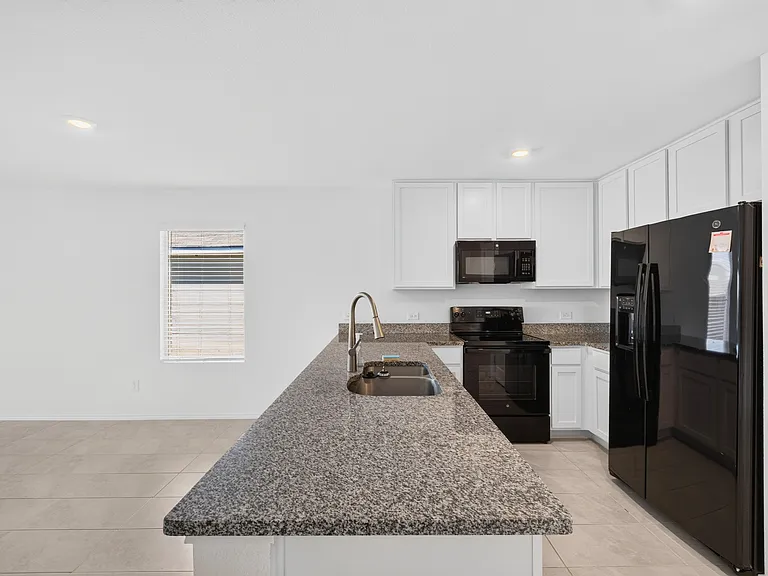 320 Dewberry St — Photo 10