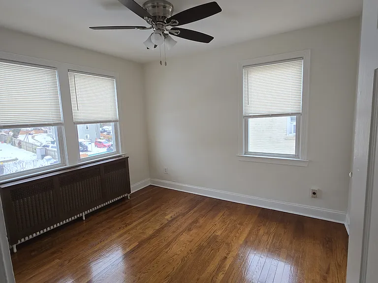 8619 Flower Ave #MIDDLE FLOOR — Photo 12