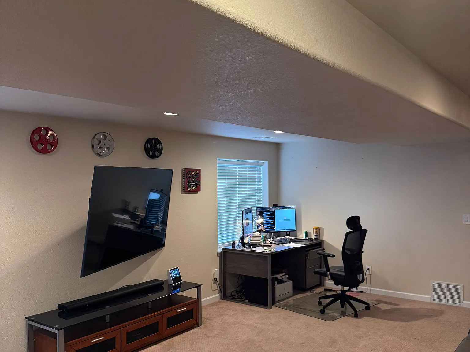 12945 Leyden Way — Photo 2