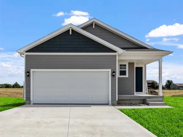1195 Meadow View Dr, Carlisle, IA 50047