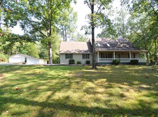 15148 E Green Rd, Mount vernon, IL 62864