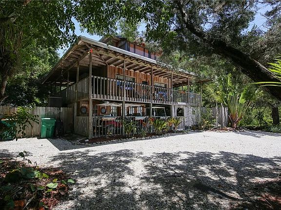 3rd image of 270 Bocilla Dr