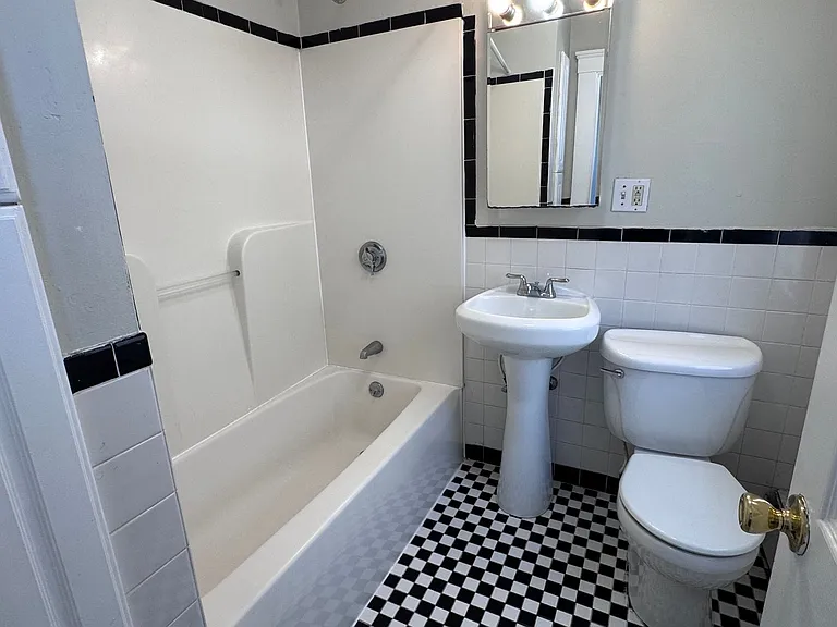 9 Alcott St #2 — Photo 10