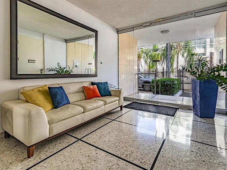 Park Lane #65 Santiago Iglesias #503 — Photo 21