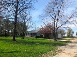 4573 Lerna Rd, Mattoon, IL 61938