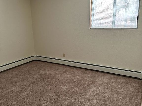 5th image of 417 7th St N #25