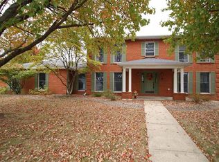 114 Hickory Lk, Belleville, IL 62223