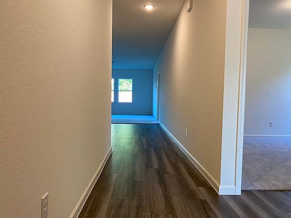 2nd image of 3005 Aspen Dr