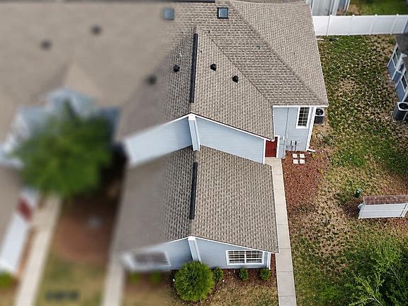 3rd image of 143 Mango Dr