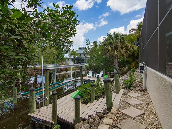 4th image of 27100 Flamingo Dr