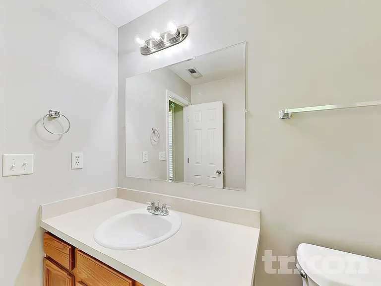 73 Seagrave Ct — Photo 10