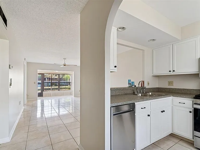 1285 Mission Hills Blvd #36-B — Photo 7