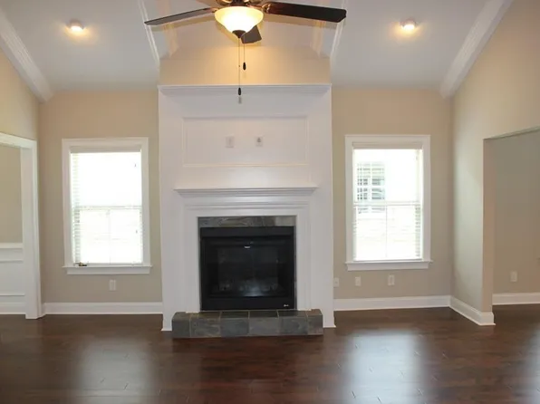 2436 Snowshill Ln, Auburn, AL 36832