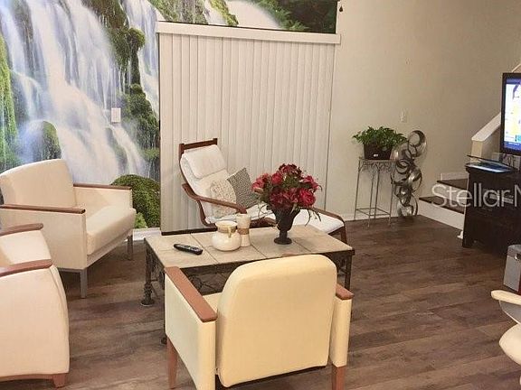 5th image of 4311 Deermont Cir