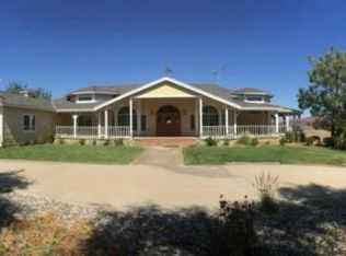 32950 Herbsville Ct, Winchester, CA 92596