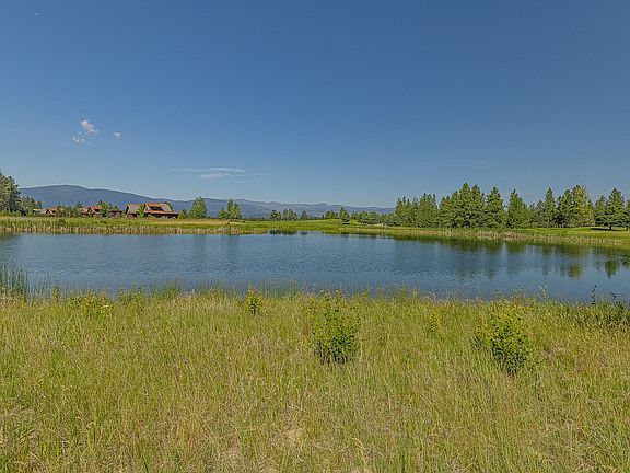 4th image of 162 Glacier Peaks Rd
