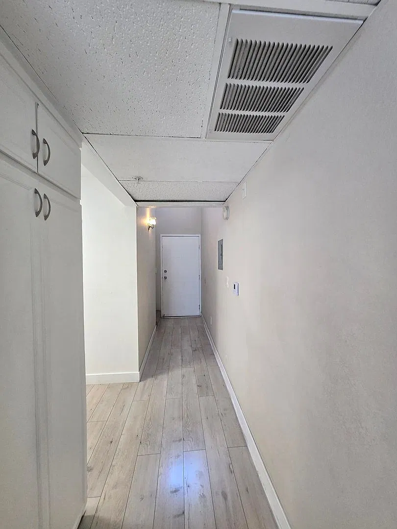 Roscoe Townhomes — Photo 4