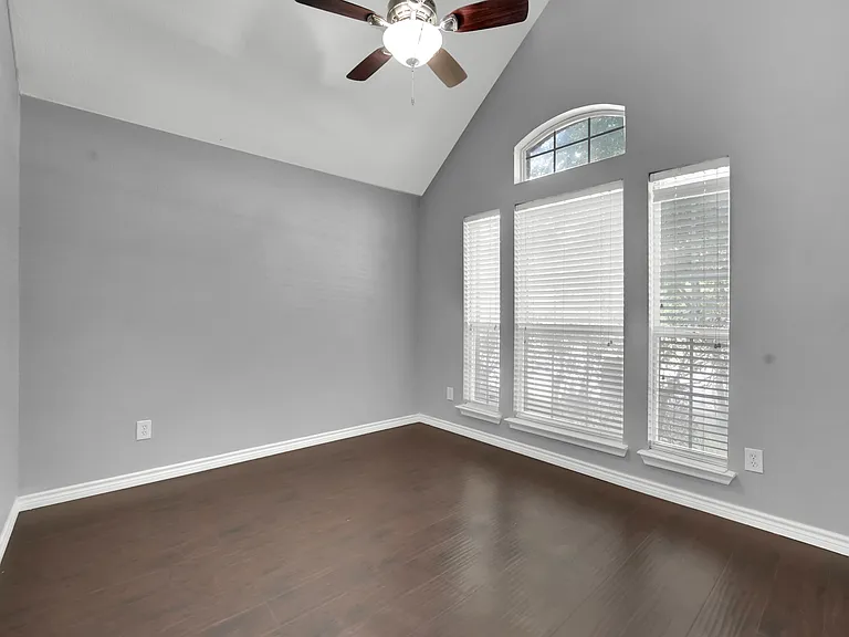 3116 Glen Canyon Dr — Photo 3