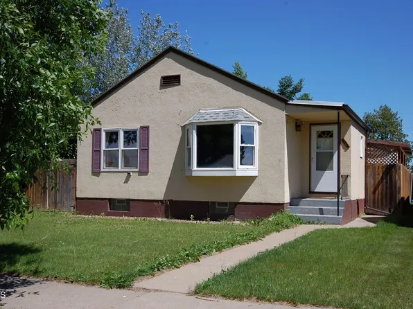 406 6th St SE, Sidney, MT 59270