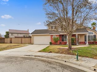 39305 Fallbrook Cir, Palmdale, CA 93551