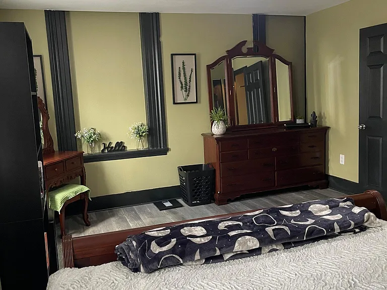 363 Groves Ct #W — Photo 11