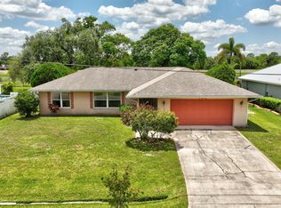 472 SW Aster Rd, Port Saint Lucie, FL 34953