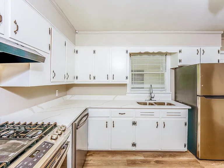 433 Orchid Rd — Photo 8