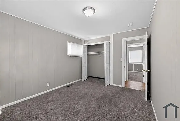 4075 Middlehurst Ln — Photo 8