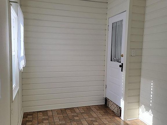 Mudroom 1