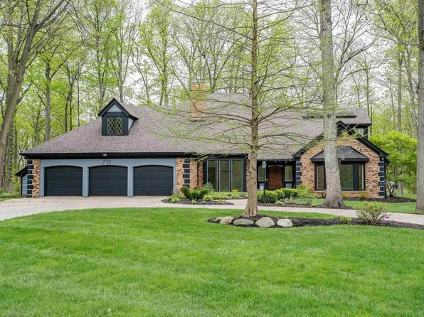 713 Rollingwood Ln, Fort Wayne, IN 46845