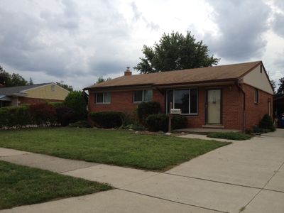 33827 Blackfoot St, Westland, MI, 48185