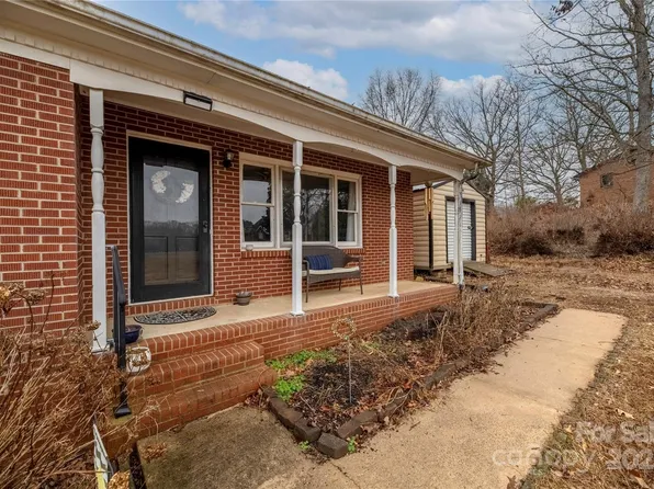 927 Ferguson Ridge Rd, Gastonia, NC 28052