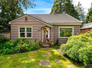 3049 NE 90th St, Seattle, WA 98115