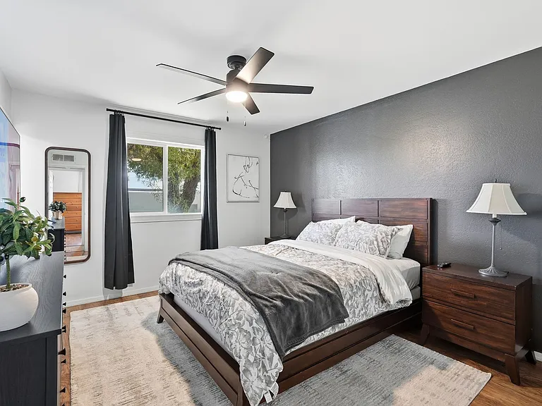 8021 E Oak St — Photo 27